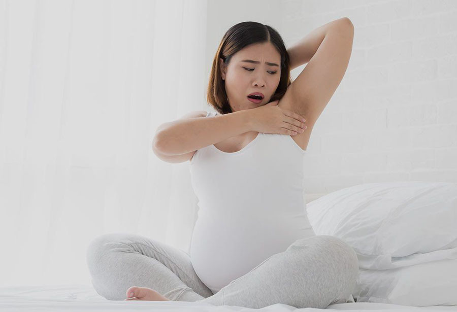 Thâm nách khiến bà bầu mất tự tin